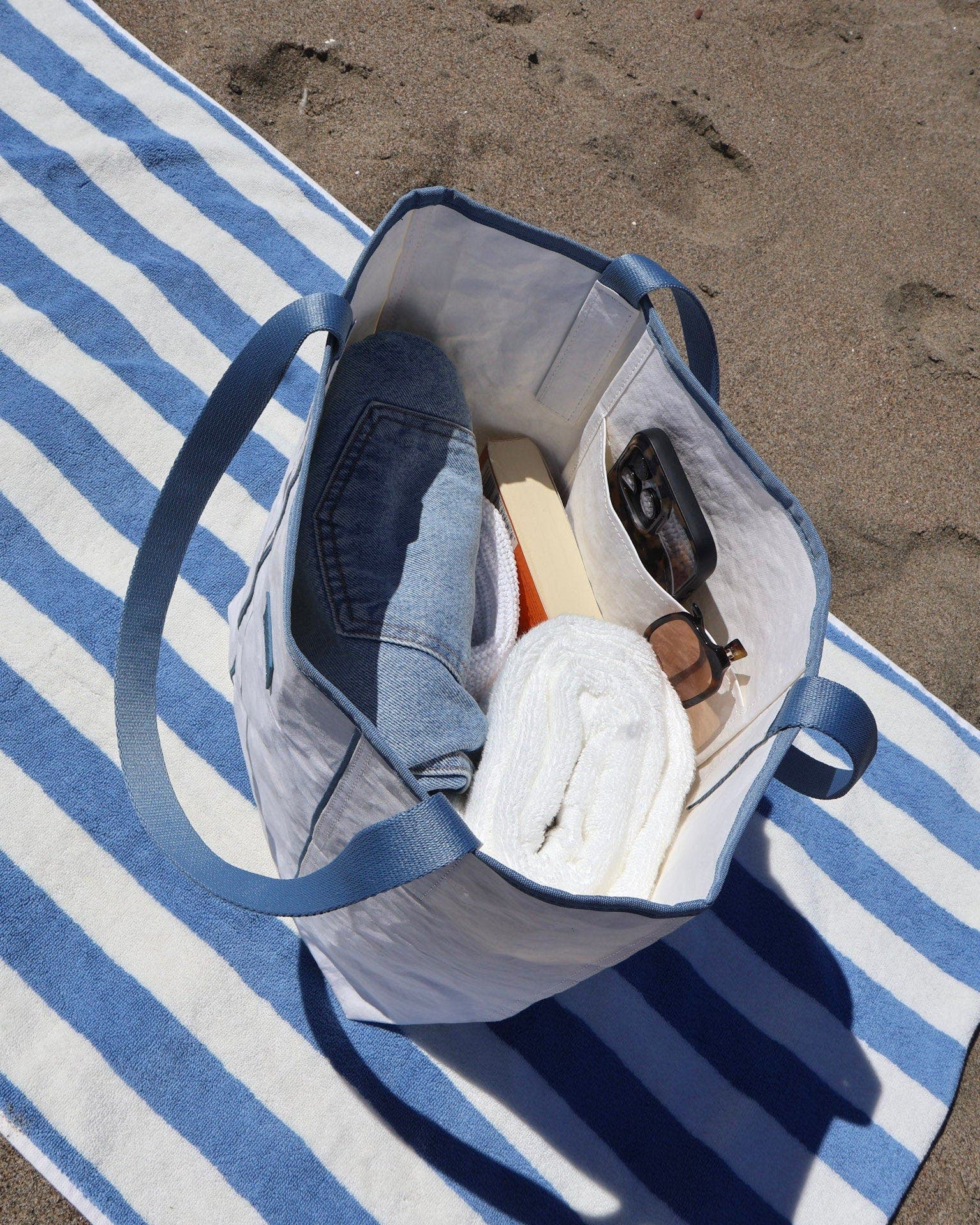 Iconic Shopper Tote, Alternate, color, White
