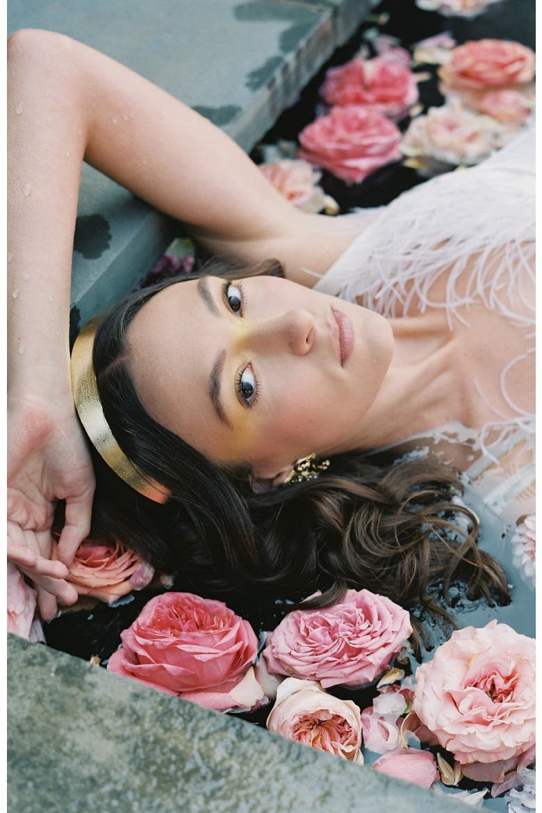 Wide Spun Crown, Alternate, color, Gold