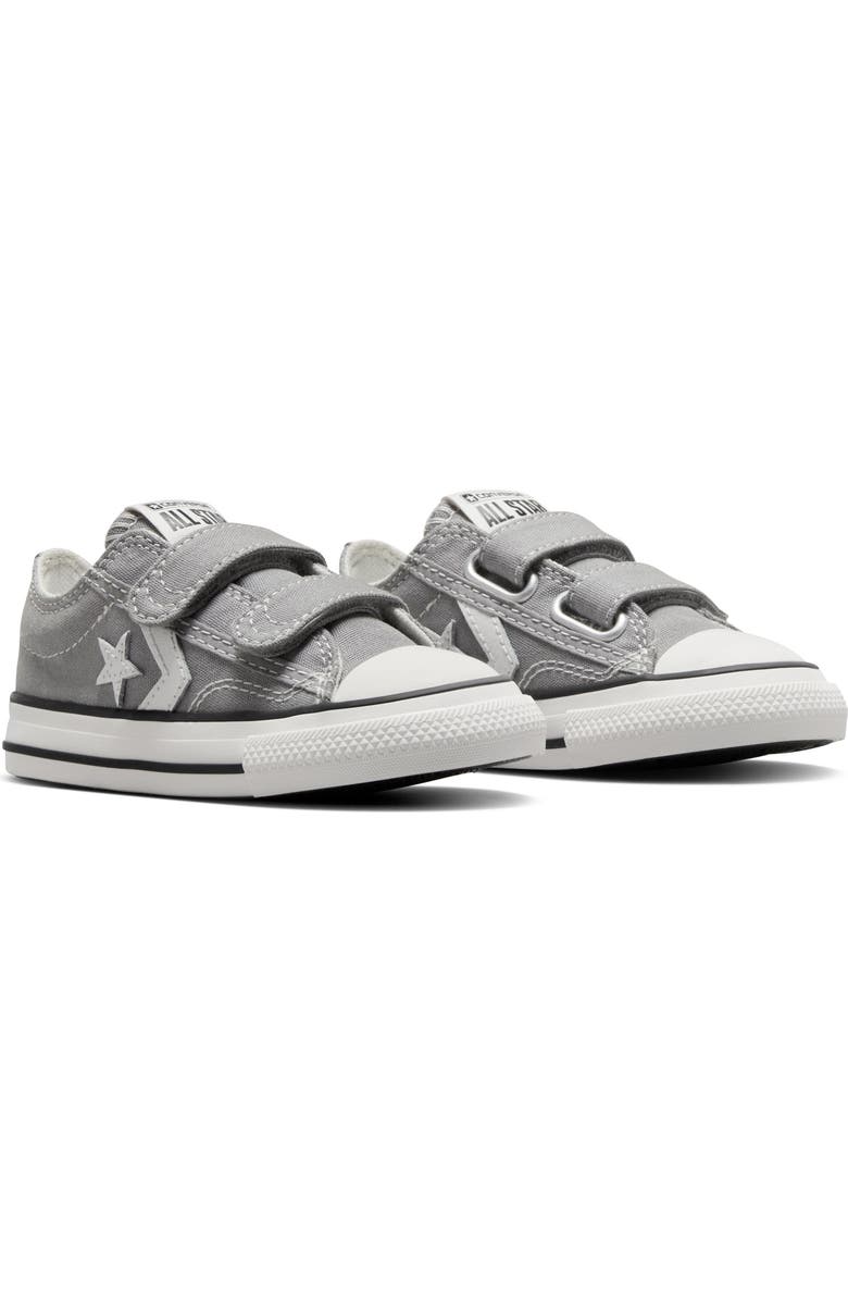 Converse Kids' Star Player 76 2V Low Top Sneaker, Alternate, color,