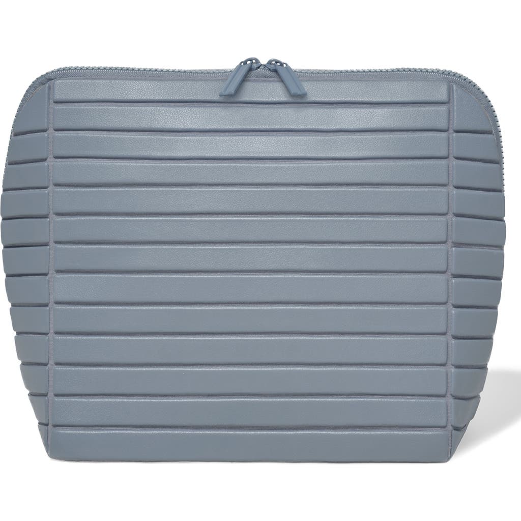 Parallelle The Large Check-in Traveler Toiletry Kit In Gray