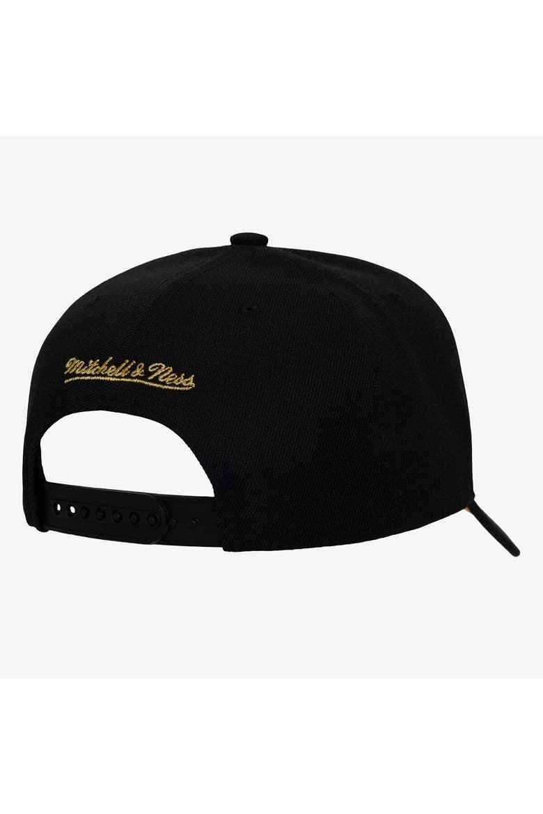 Men's Mitchell & Ness Black Charlotte Hornets Hardwood Classics Pinned Gold Pro Crown Snapback Hat, Alternate, color, Black