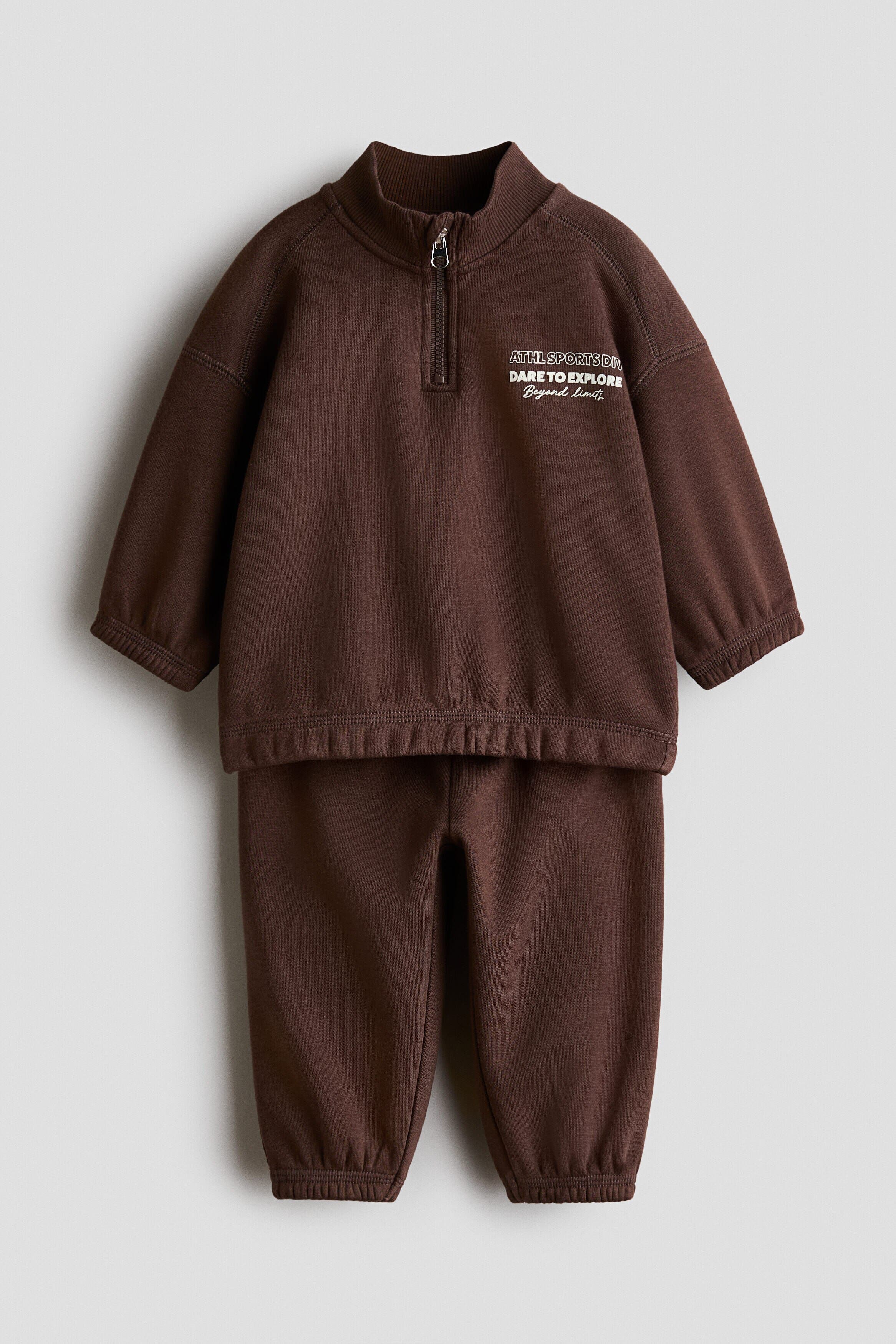 Dark brown/Dare to Explore