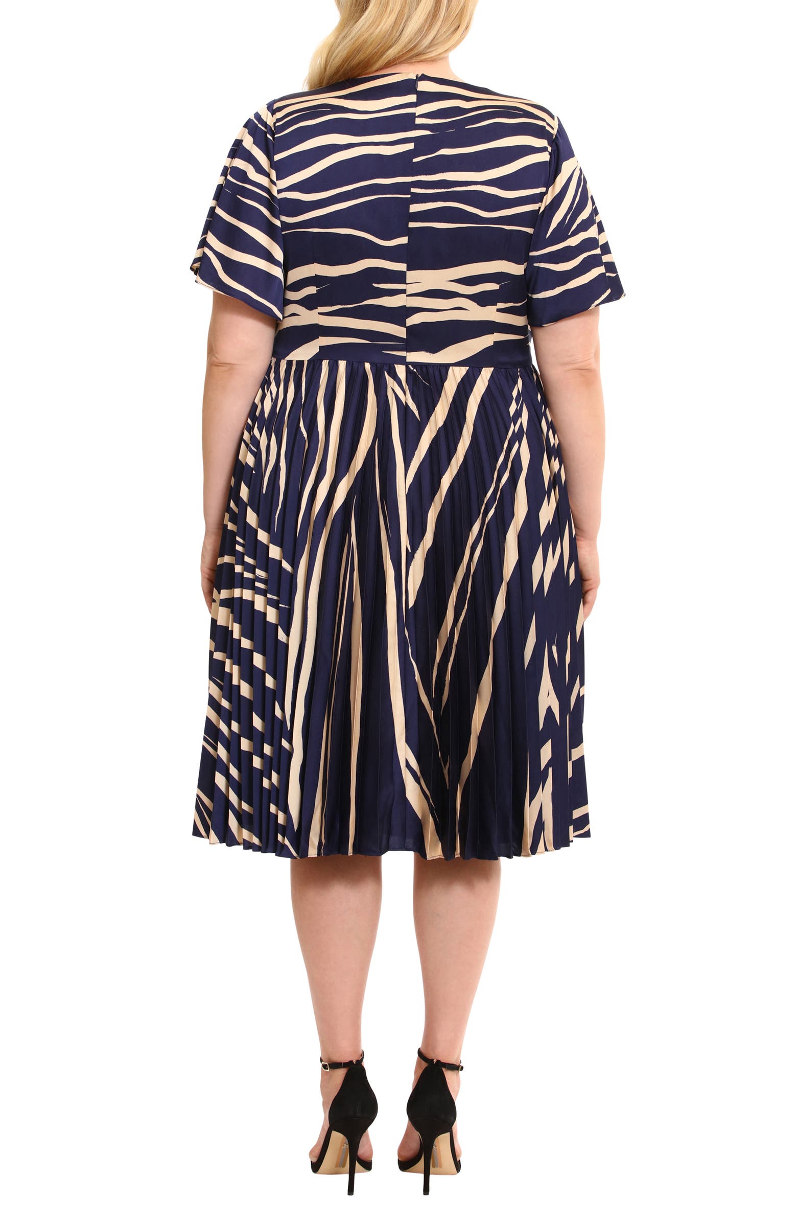 Maggy London Abstract Print Wrap Front Pleated Dress | Nordstromrack