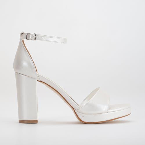 FOREVER & ALWAYS SHOES FOREVER & ALWAYS SHOES BLAIR PLATFORM SANDALS 