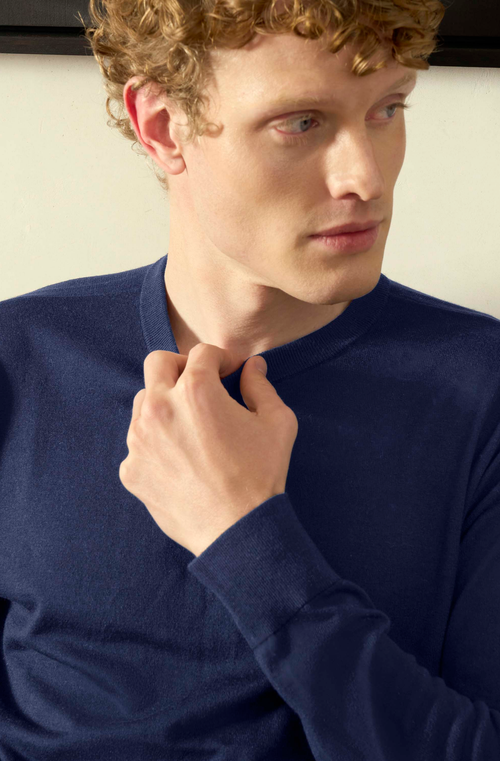 Italic Matthias Featherlight Crewneck Sweater In Navy