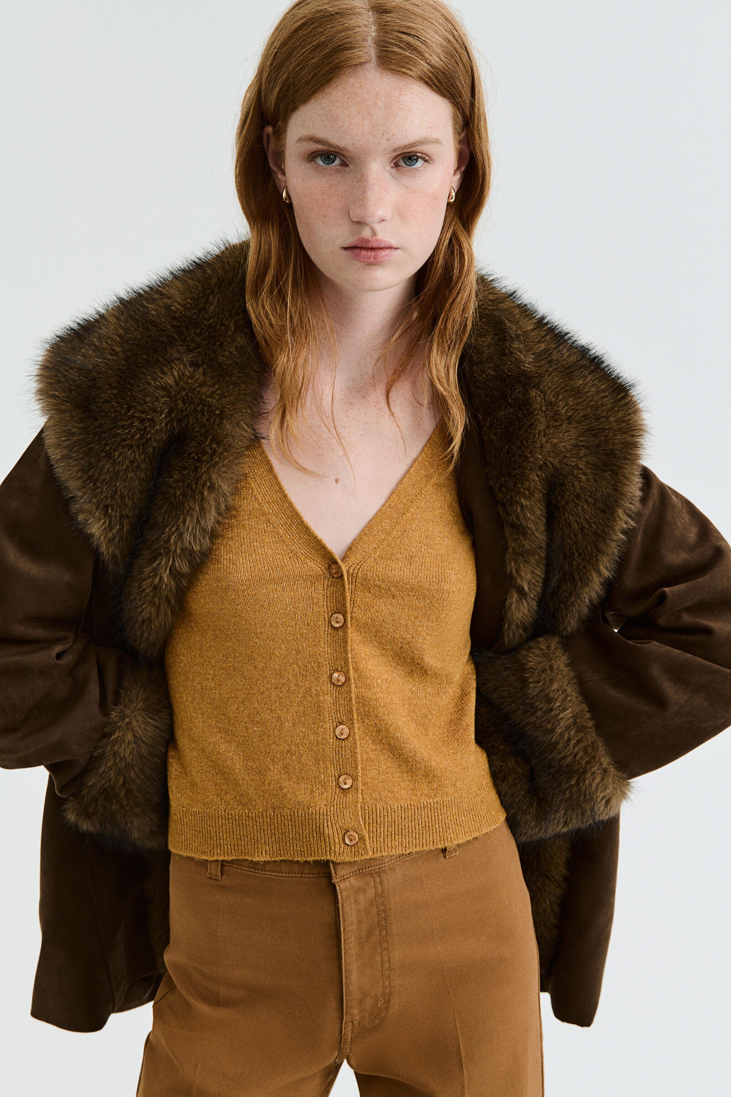 selected Dark mustard yellow