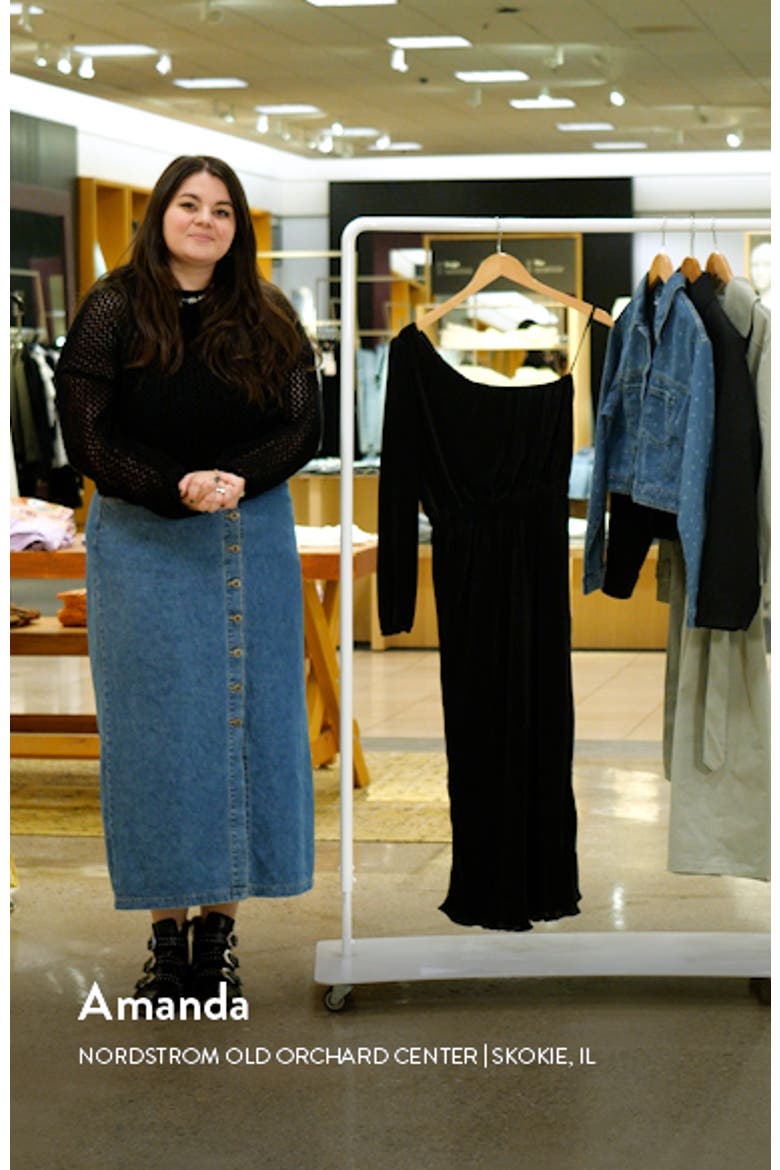 Pontee Plissé One-Shoulder Midi Dress video