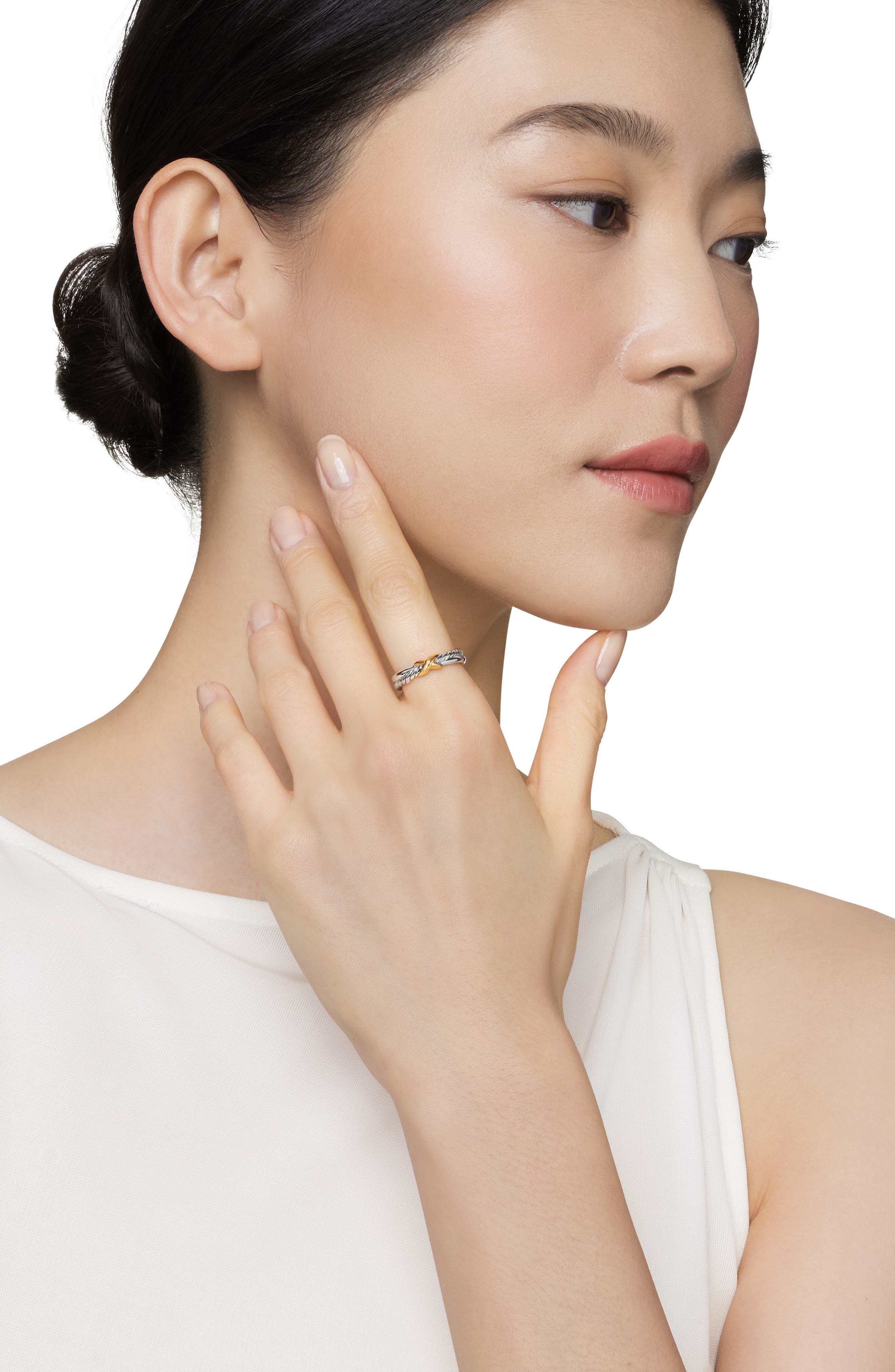 Женские аксессуары David Yurman Petite X Ring in Sterling Silver with 18K Yellow Gold — фото 3