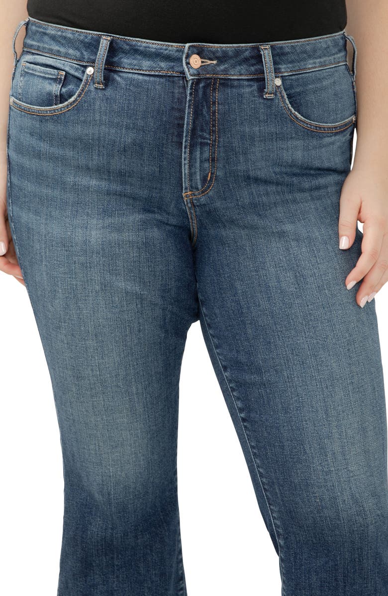 Silver Jeans Co. Suki Curvy Raw Hem Kick Flare Jeans, Alternate, color, Indigo
