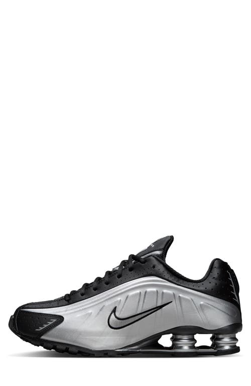 Nike Shox R4 Sneaker In Black