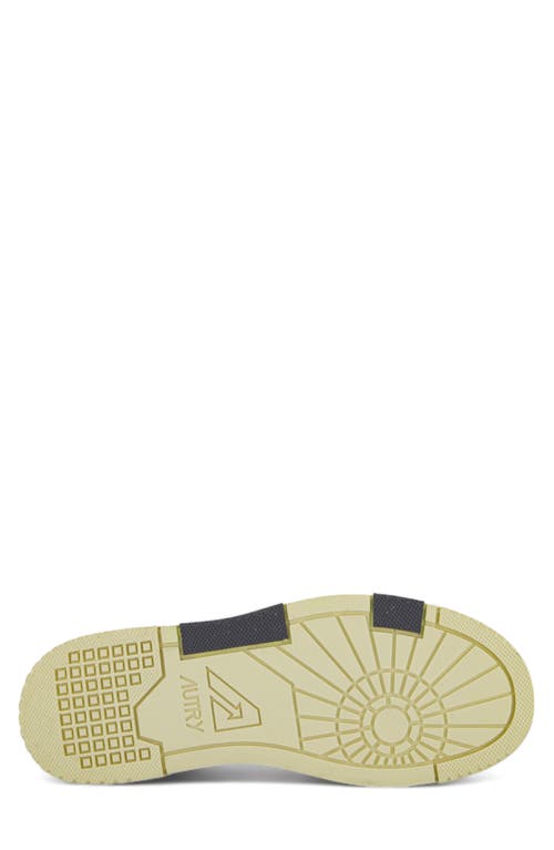 Autry Clc Low Sneaker In Black
