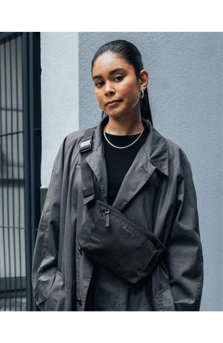 D_b_ Freya Large Fanny Pack, Alternate, color, Black Out