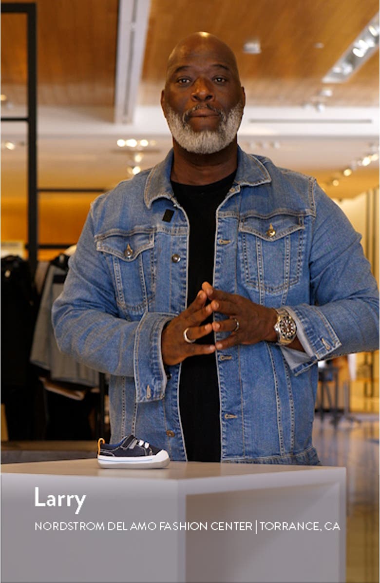 Stevie II Sneaker, sales video thumbnail