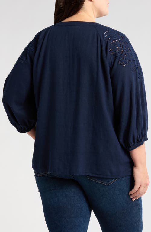 Caslonr Caslon(r) Embroidered Cutwork Split Neck Linen Blend Popover Top In Navy Blazer