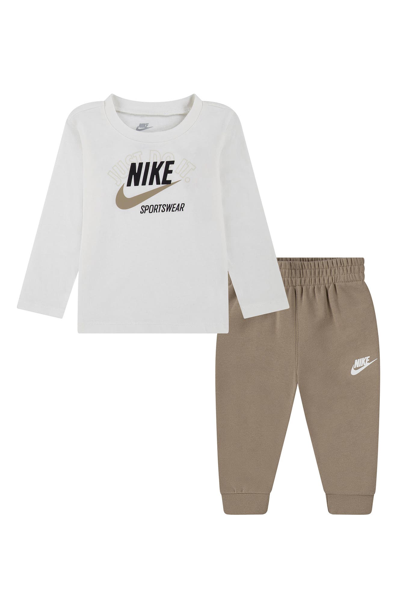 Nike Retro Long Sleeve T-Shirt & Joggers Set