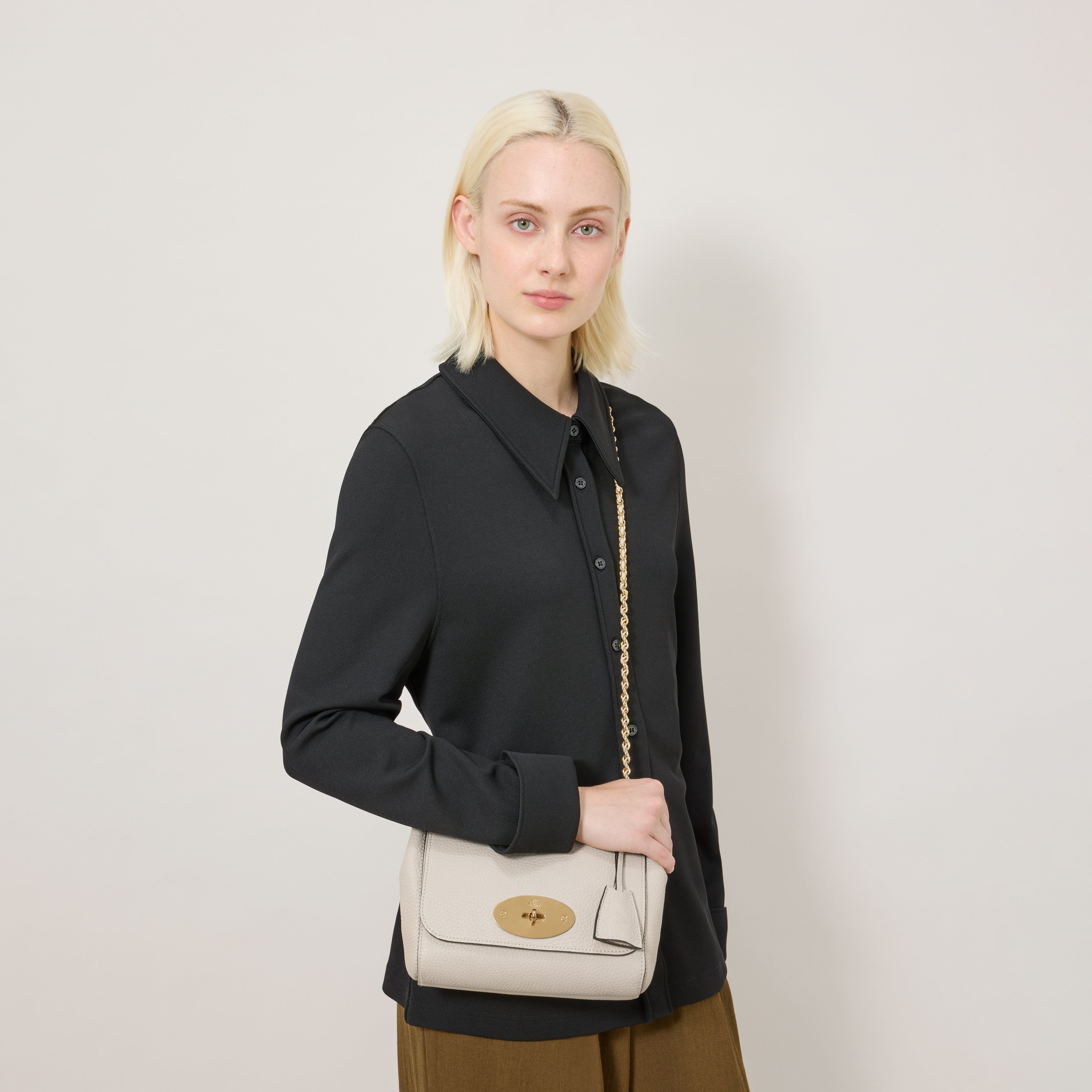 Mulberry Lily, Alternate, color, 