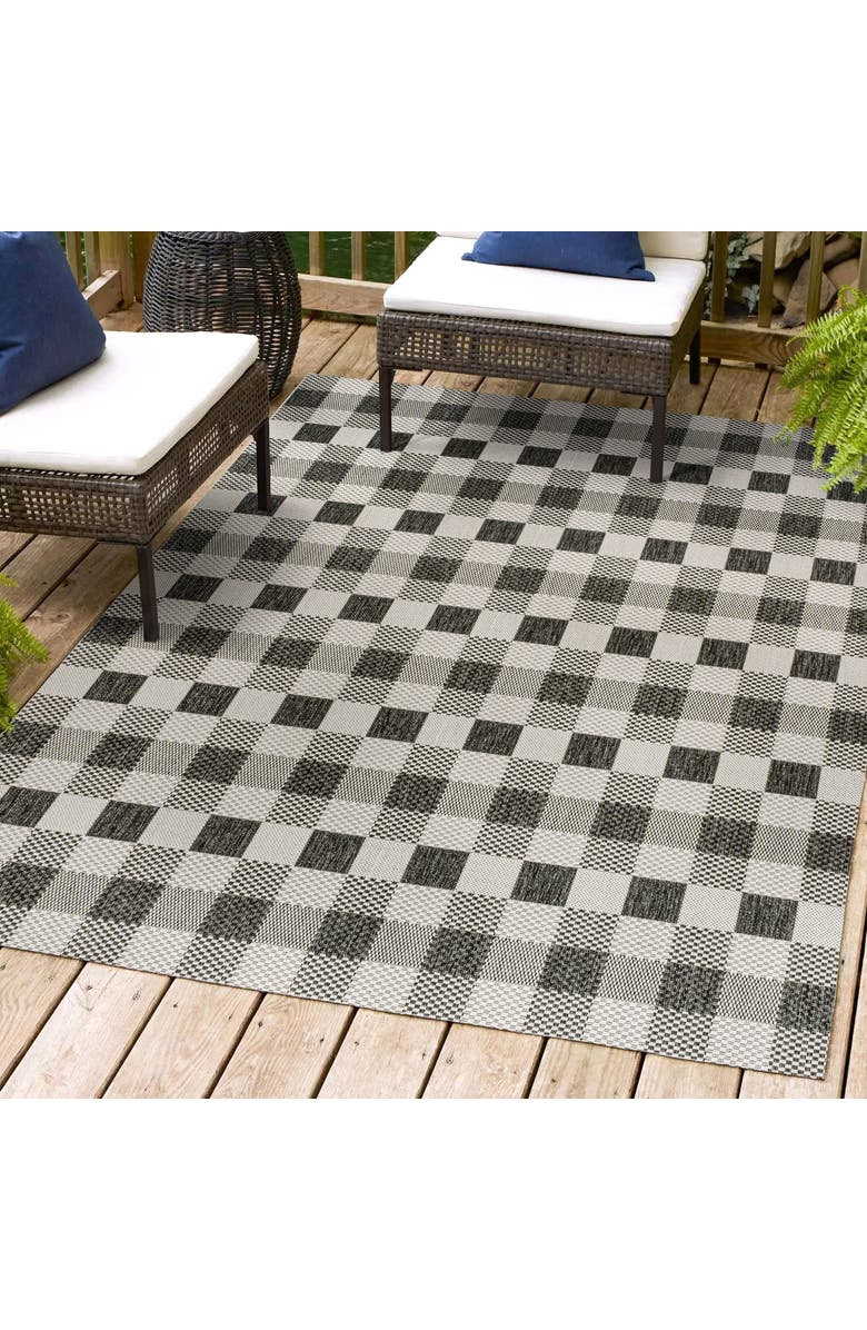 JONATHAN Y Darcy Traditional Geometric Bold Gingham Indoor/Outdoor Area Rug, Alternate, color, Black/Cream