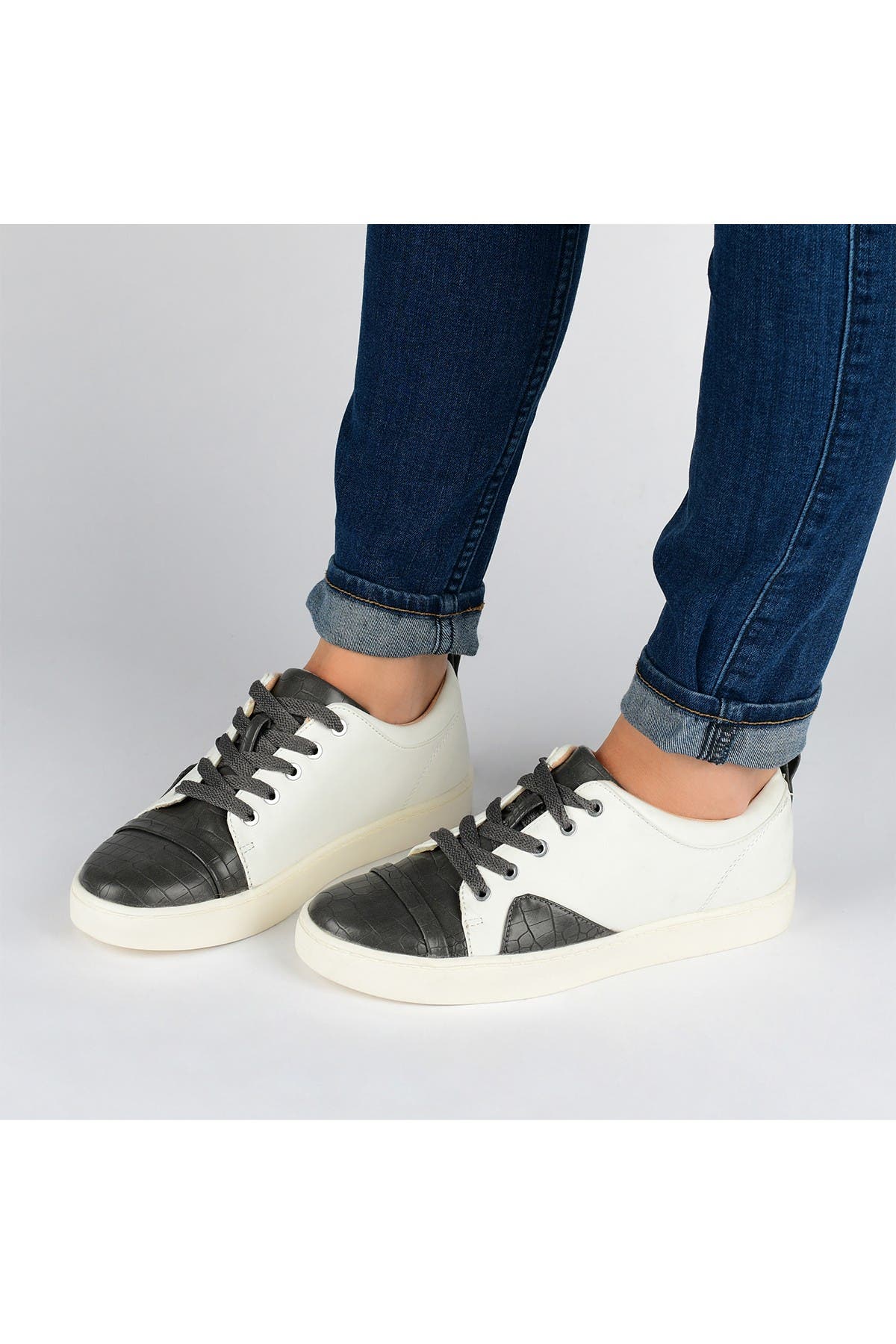 Kyndra Sneaker, Alternate, color, BLACK