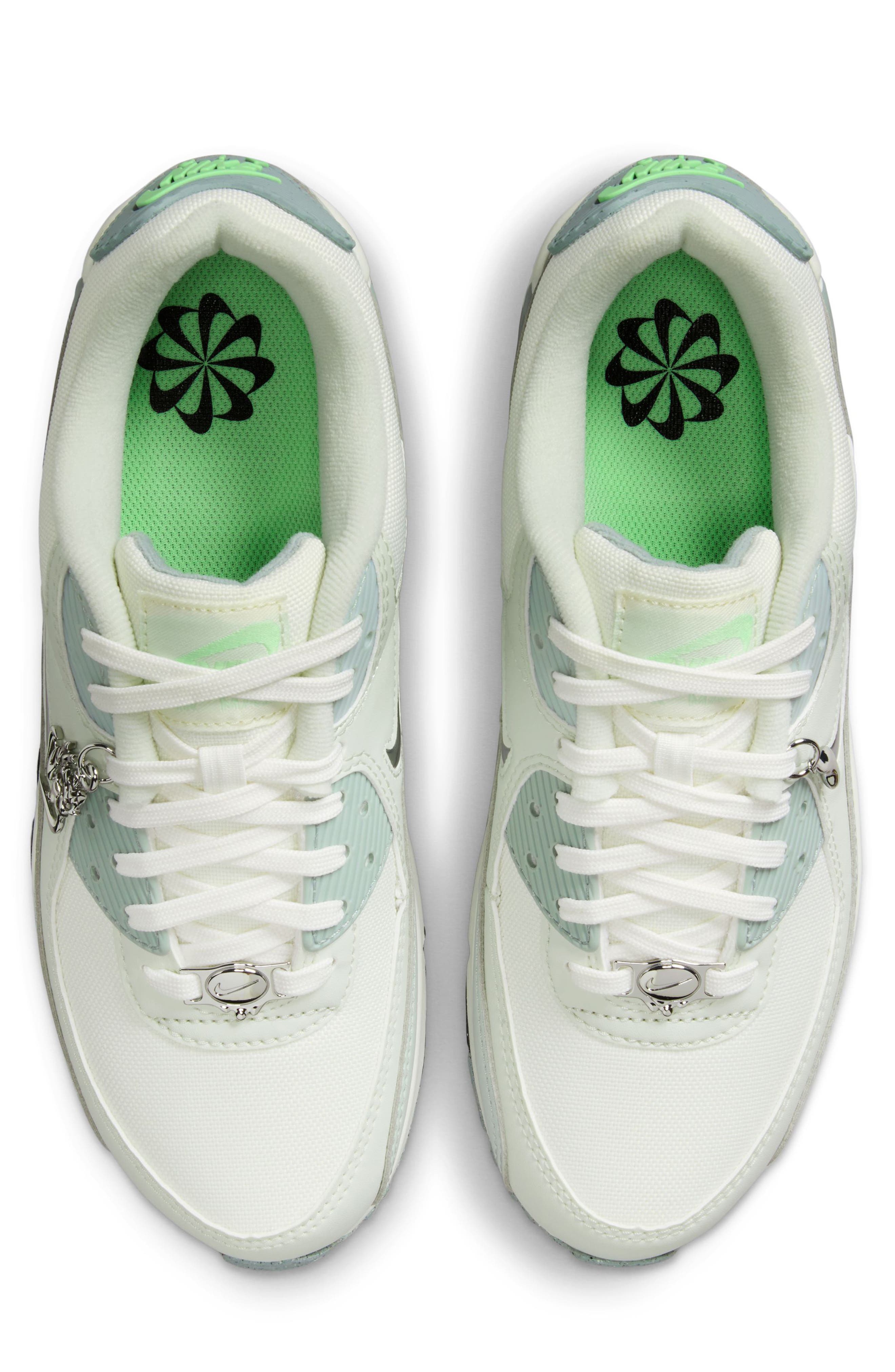 Nike Air Max 90 SE Sneaker, Alternate, color, 