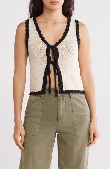 BLU PEPPER BLU PEPPER TIE FRONT SLEEVELESS KNIT TOP