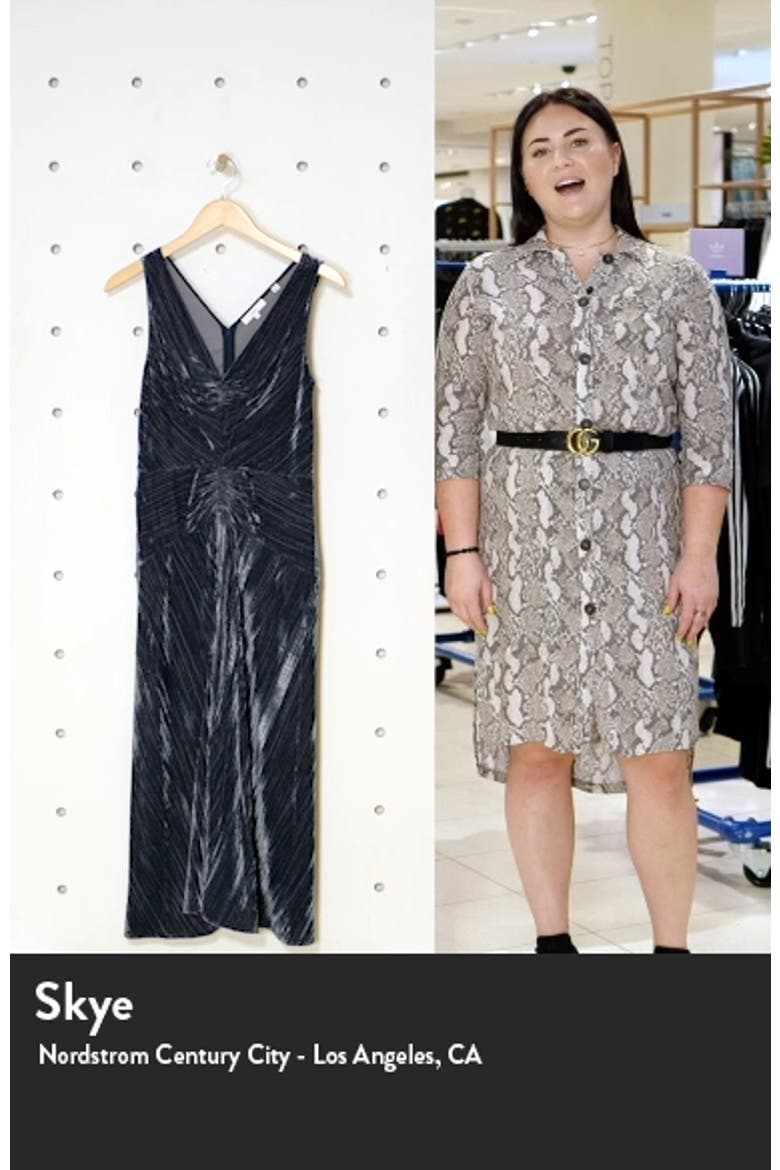 Ruched Textured Velvet Sleeveless Dress video