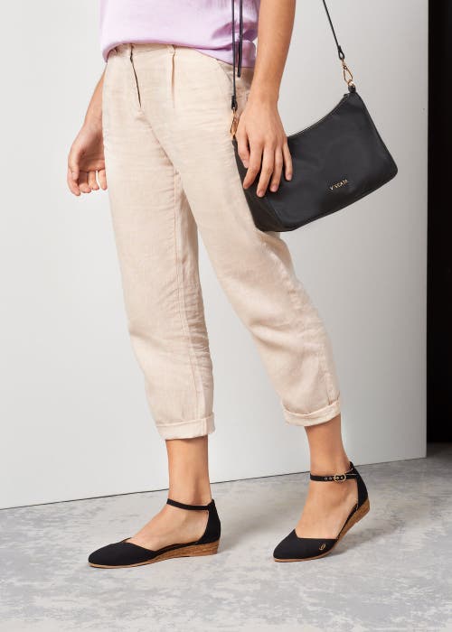 Viscata Montroig Canvas Espadrille Flats In Black