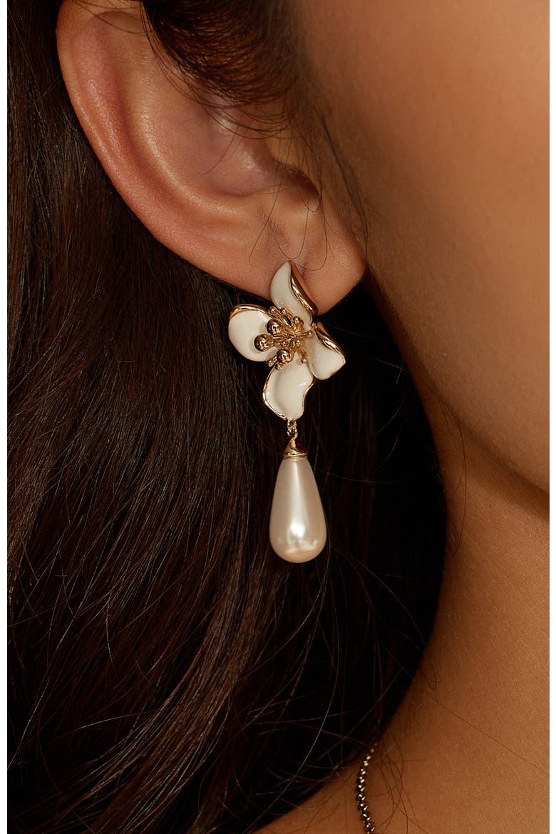 Iris Blossom Pearl Earrings, Alternate, color, White & Gold