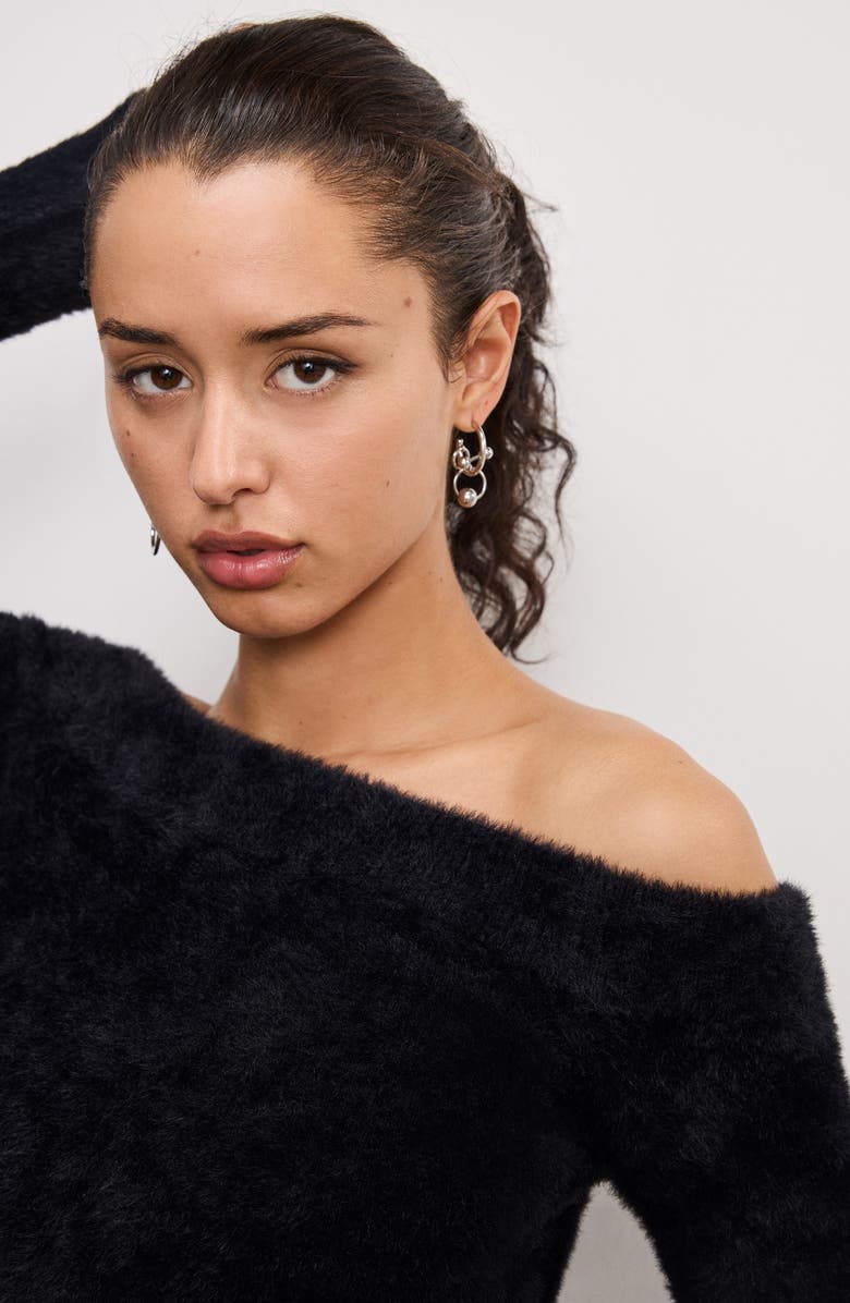 Good American Off the Shoulder Sweater, Alternate, color, Black001