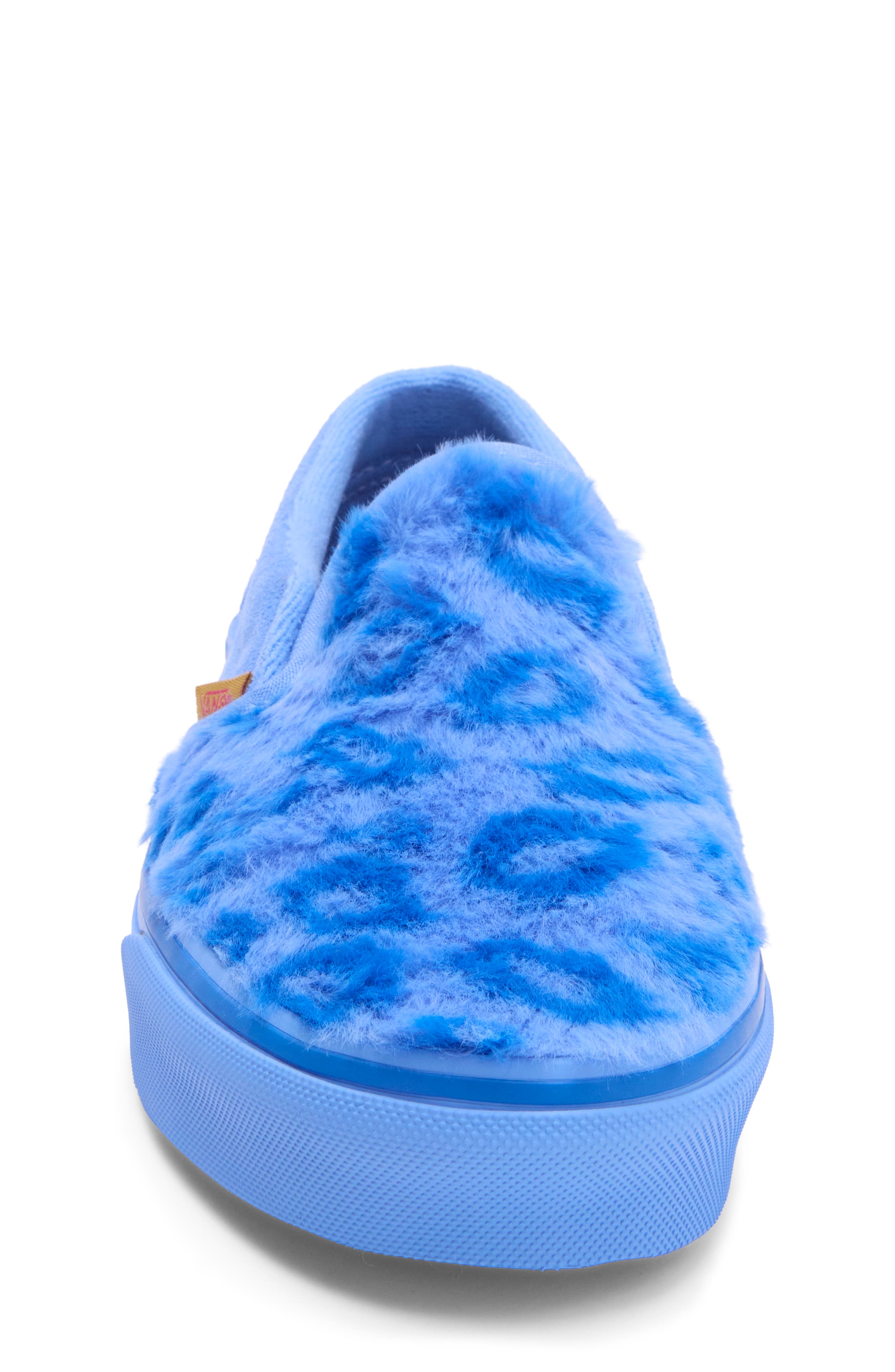 Kids' K Pop Demon Hunters Derpy Slip-On Sneaker, Alternate, color, BLUE