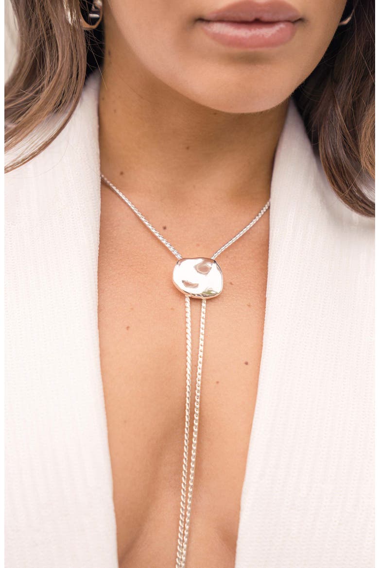 Liquit Luxe Faux Pearl Bolo Necklace, Alternate, color, SILVER