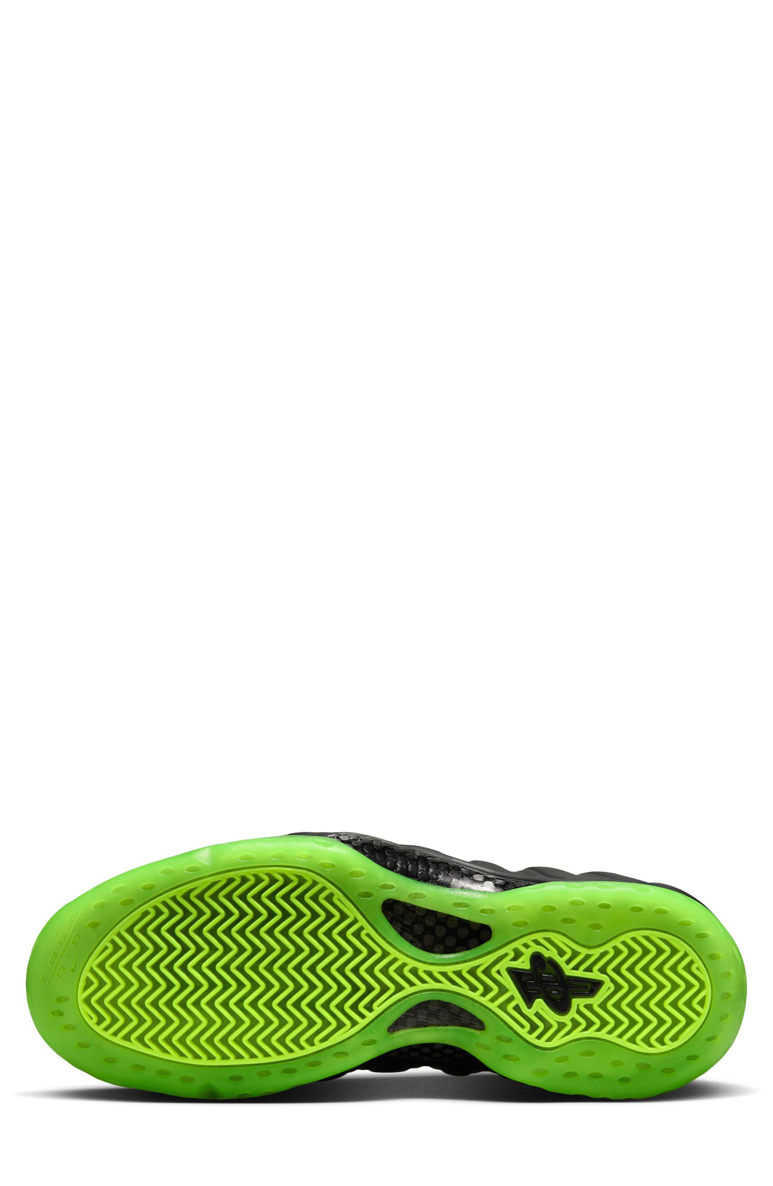 Air Foamposite One Basketball Sneaker, Alternate, color, 001 BLACK/VOLT