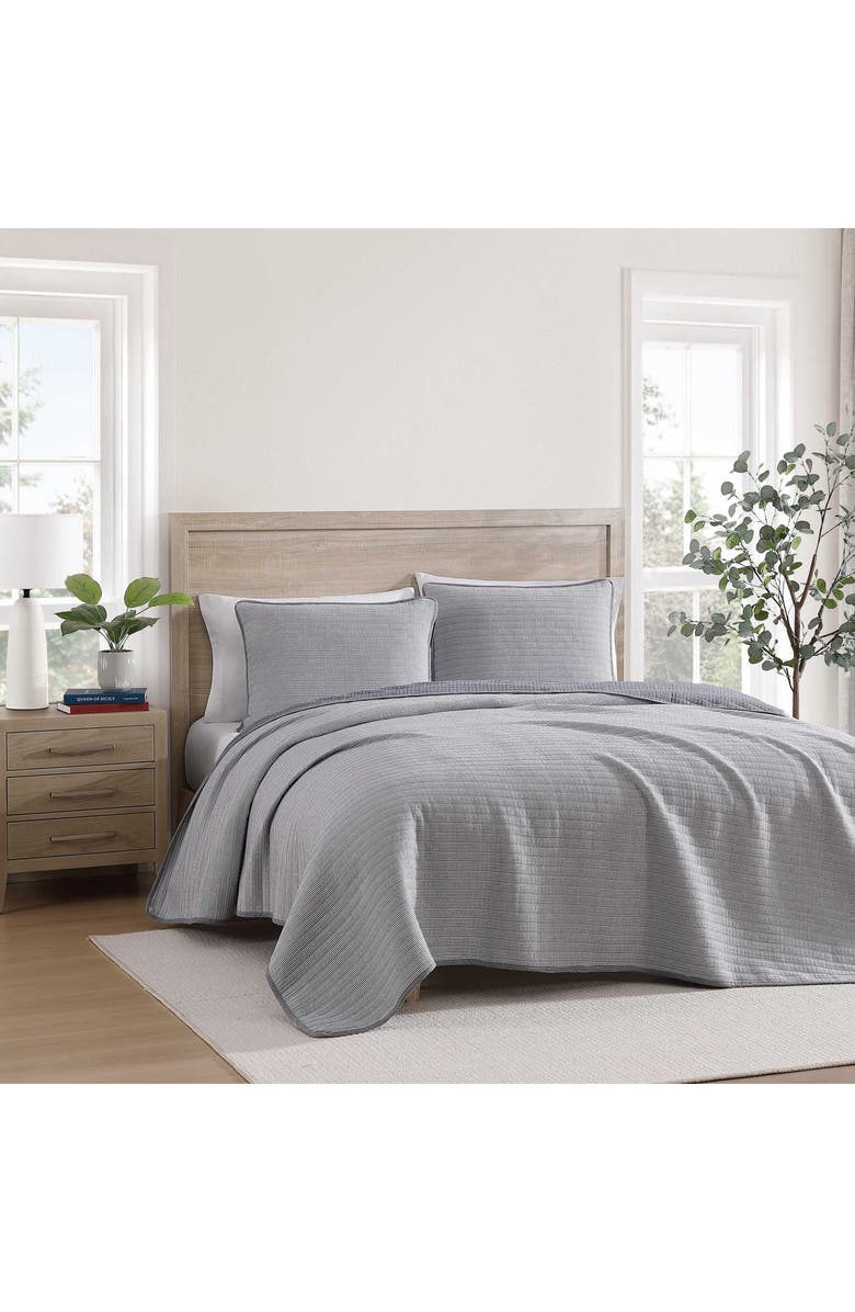 Tommy Hilfiger Ithaca Stripe Quit & Shams Set, Alternate, color, Navy