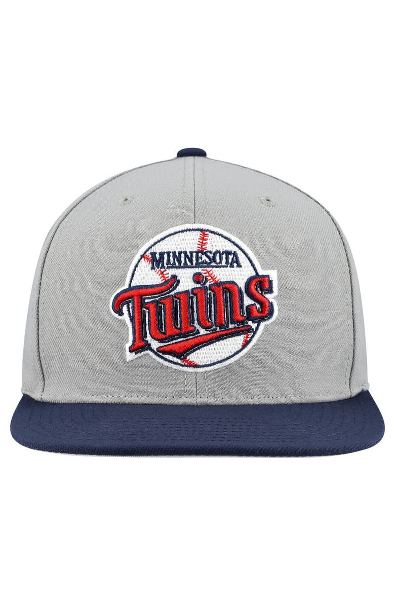 Mitchell & Ness Men's Mitchell & Ness Gray Minnesota Twins Cooperstown Collection Basic Flip Snapback Hat, Alternate, color, Gray