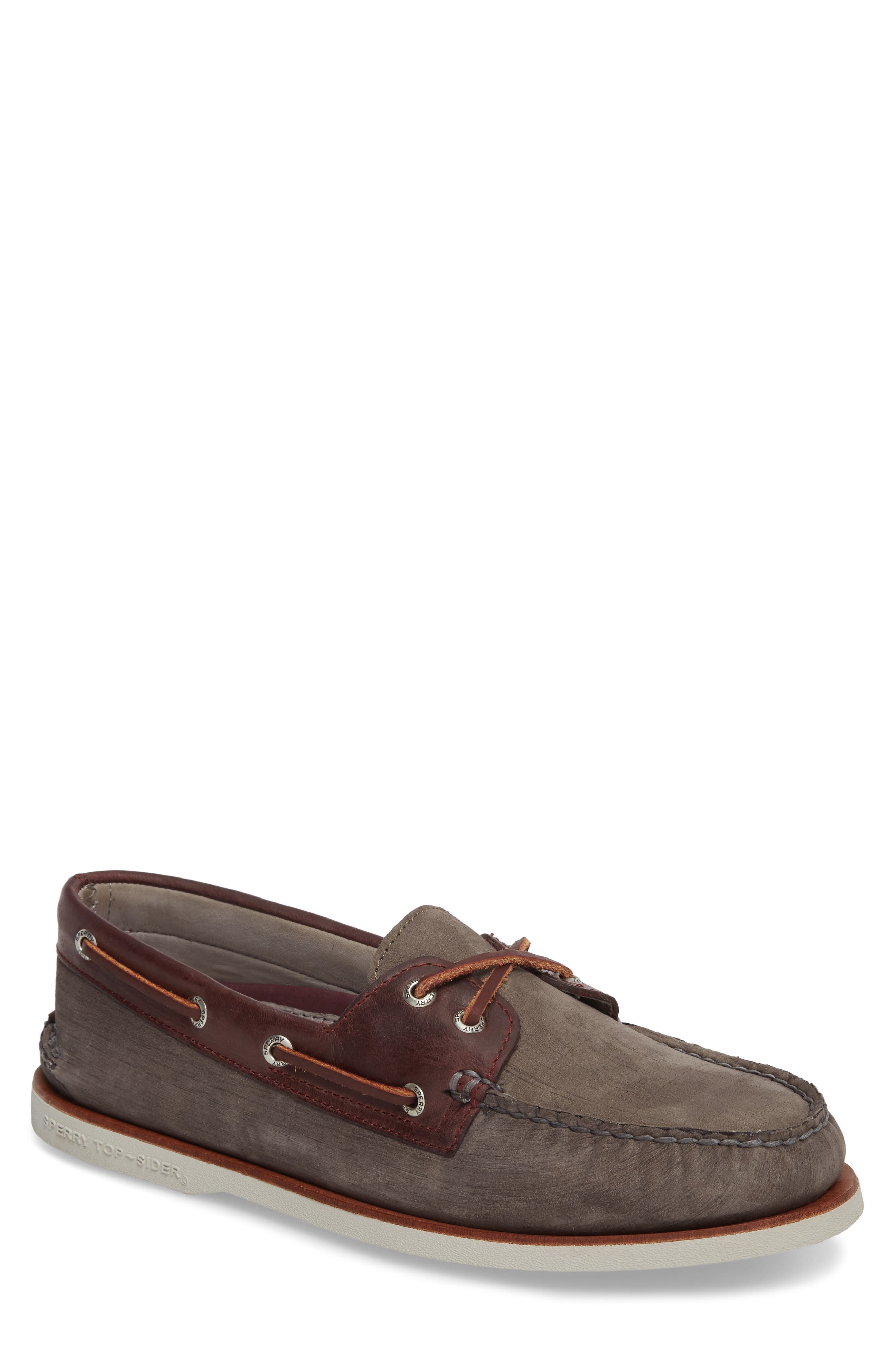 SPERRY TOP-SIDER<sup>®</sup> Sperry Gold Cup - Authentic Original Boat Shoe, Main, color, 