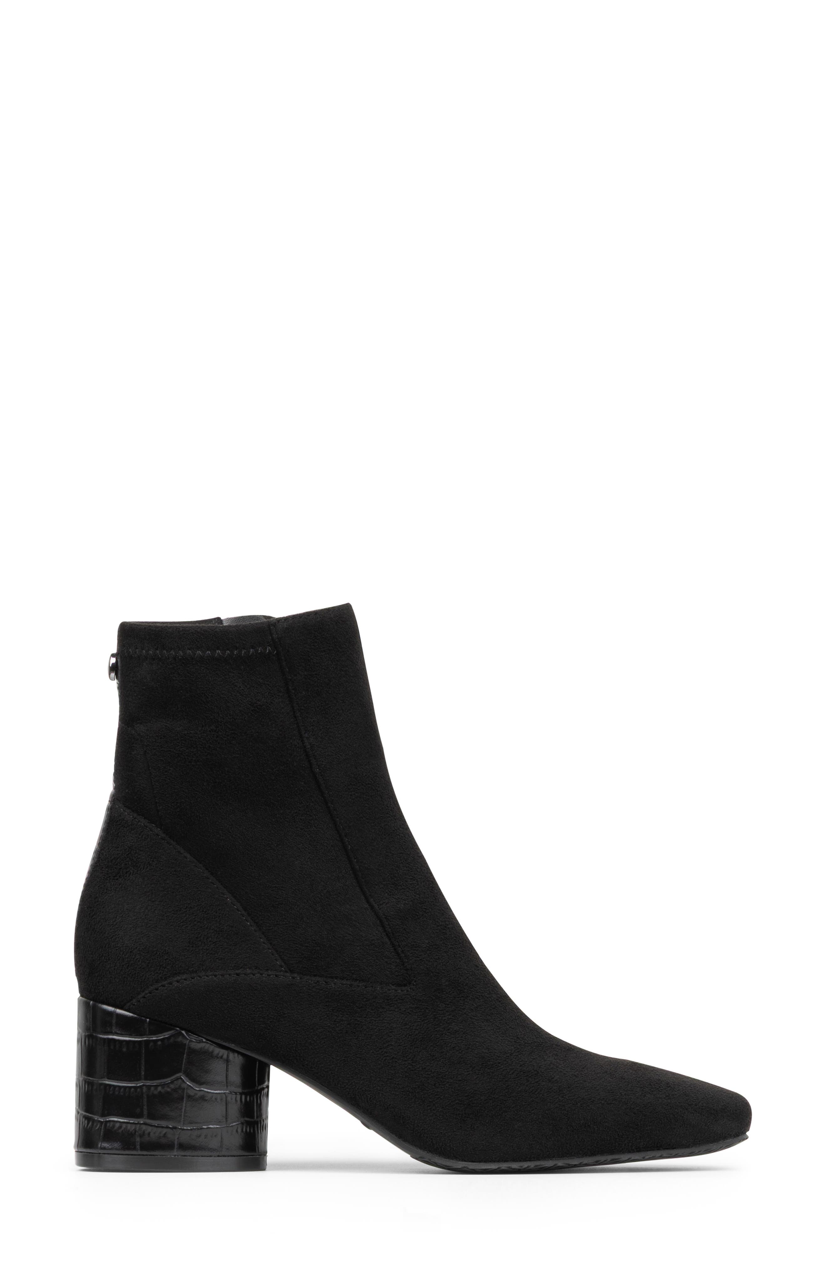 Donald Pliner Block Heel Leather Bootie, Alternate, color, Black
