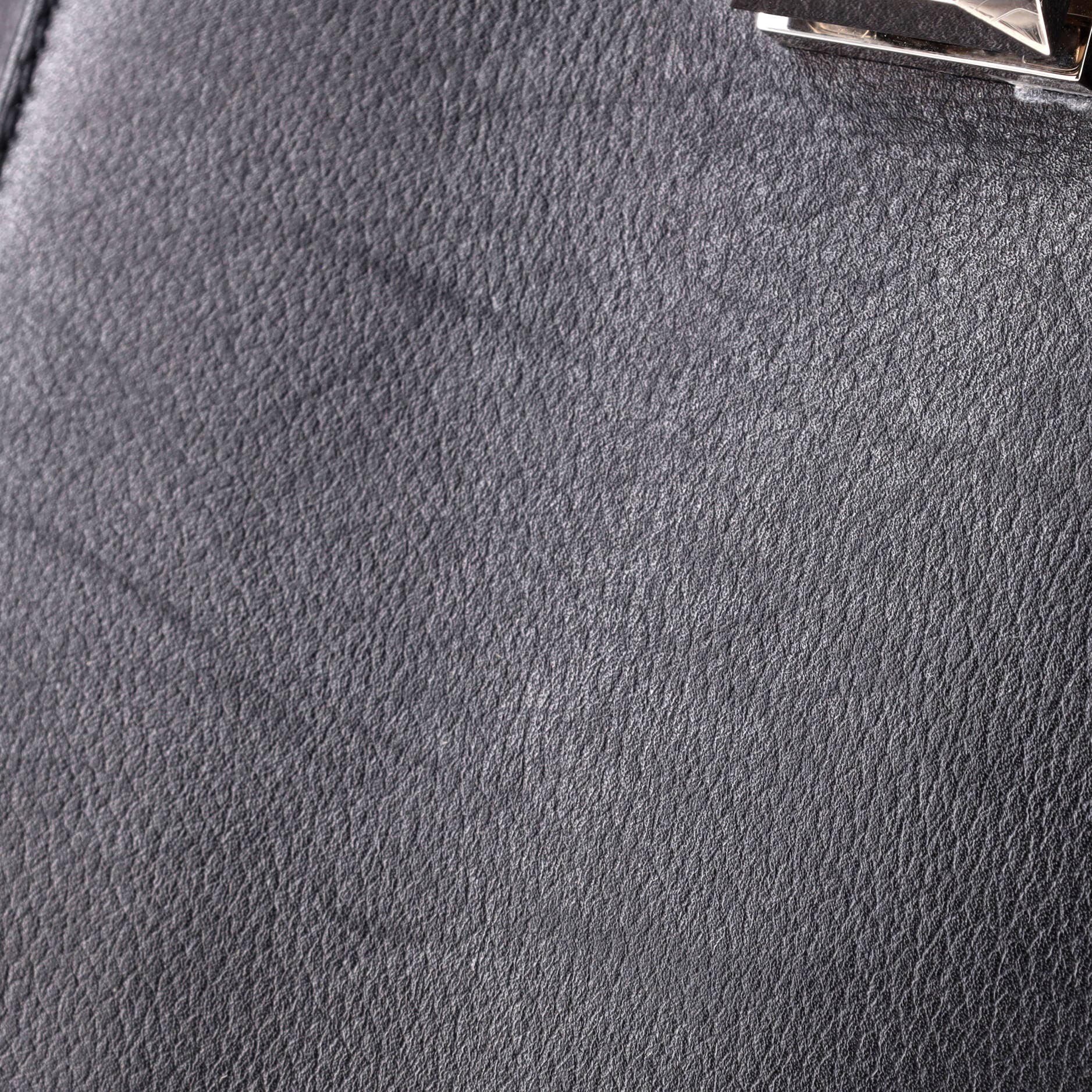 Pre-Owned Hermes Sac a Depeches Messenger Bag Evergrain 29, Alternate, color, Noir