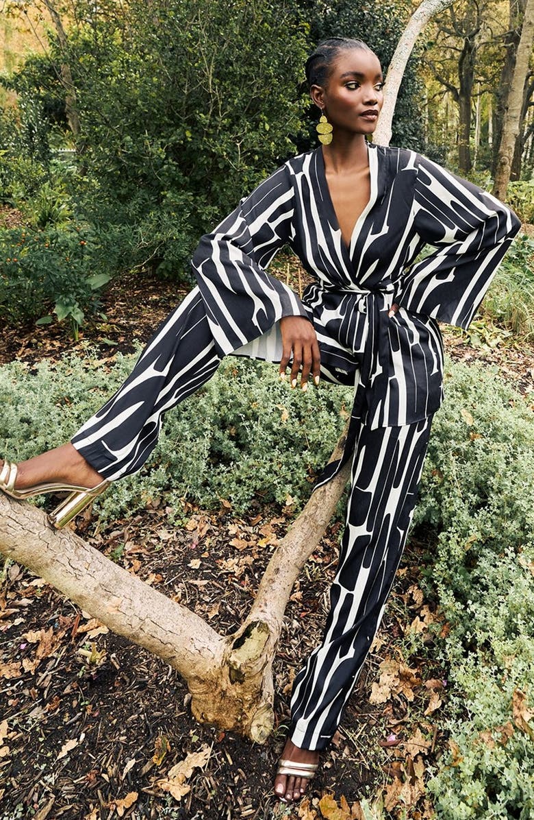 DIARRABLU Leer Hera Print Palazzo Pants, Alternate, color, 