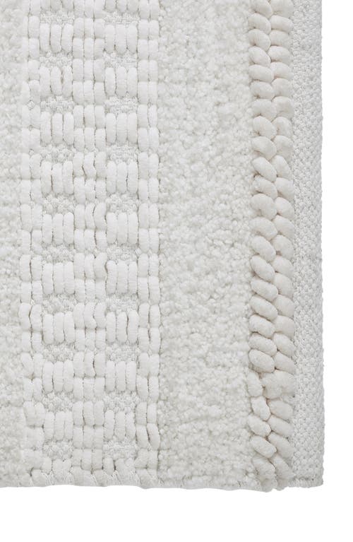 Vcny Home Tahari Home Asalia Chenille Bath Mat In Ivory