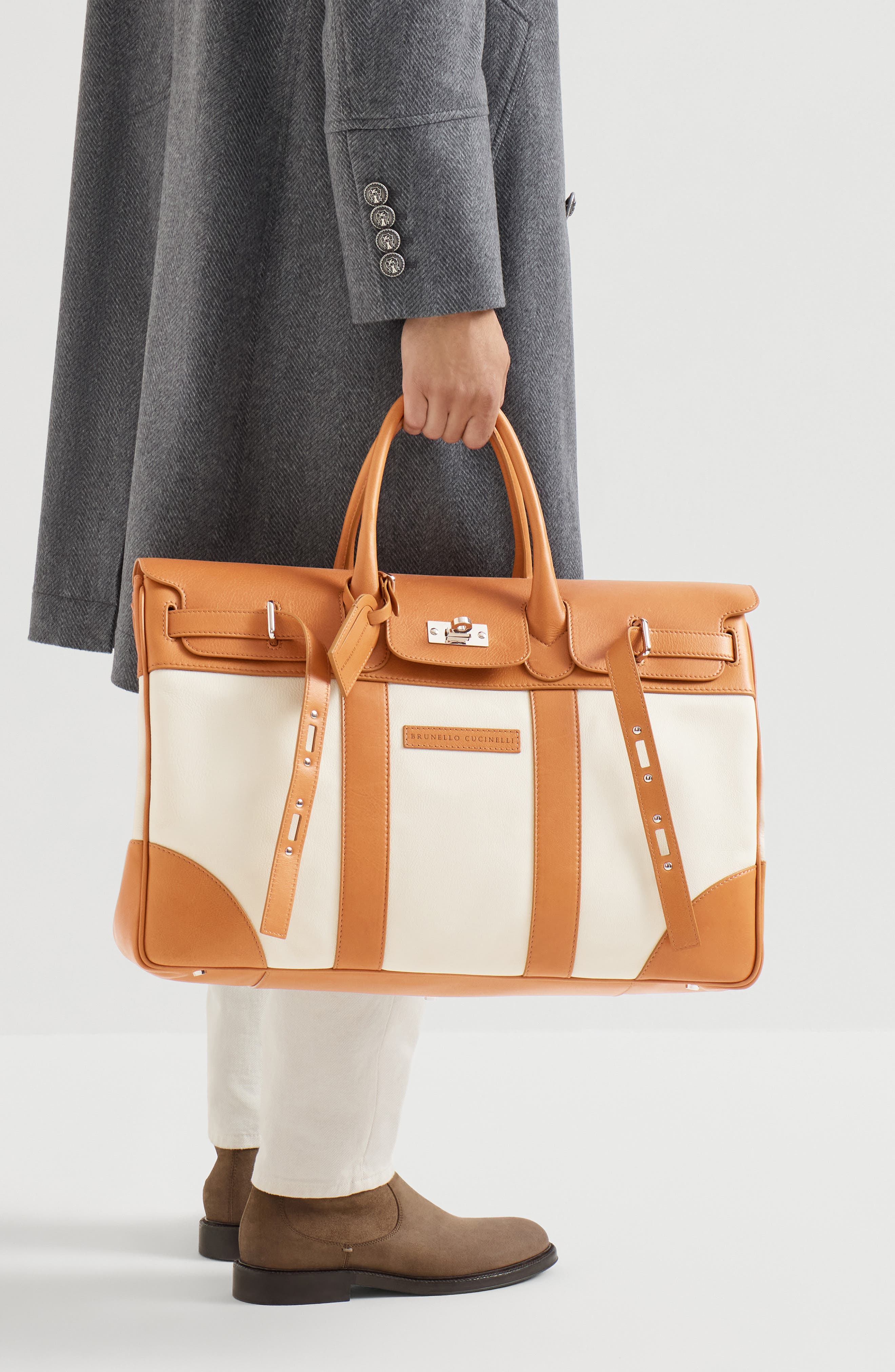 Grained calfskin and cowhide country bag, Alternate, color, Ivory