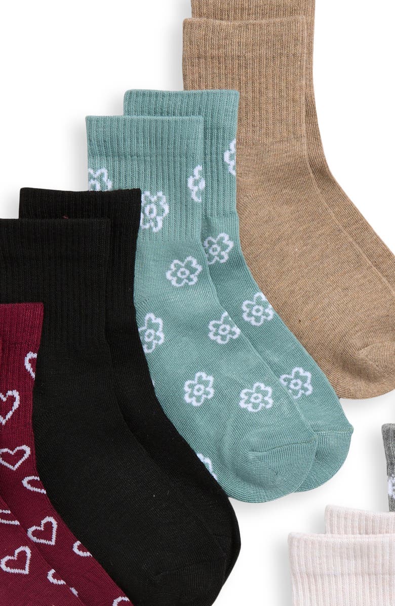 Capelli New York Kids' Ditsy Icons Assorted 8-Pack Quarter Socks, Alternate, color, Green Multi Combo