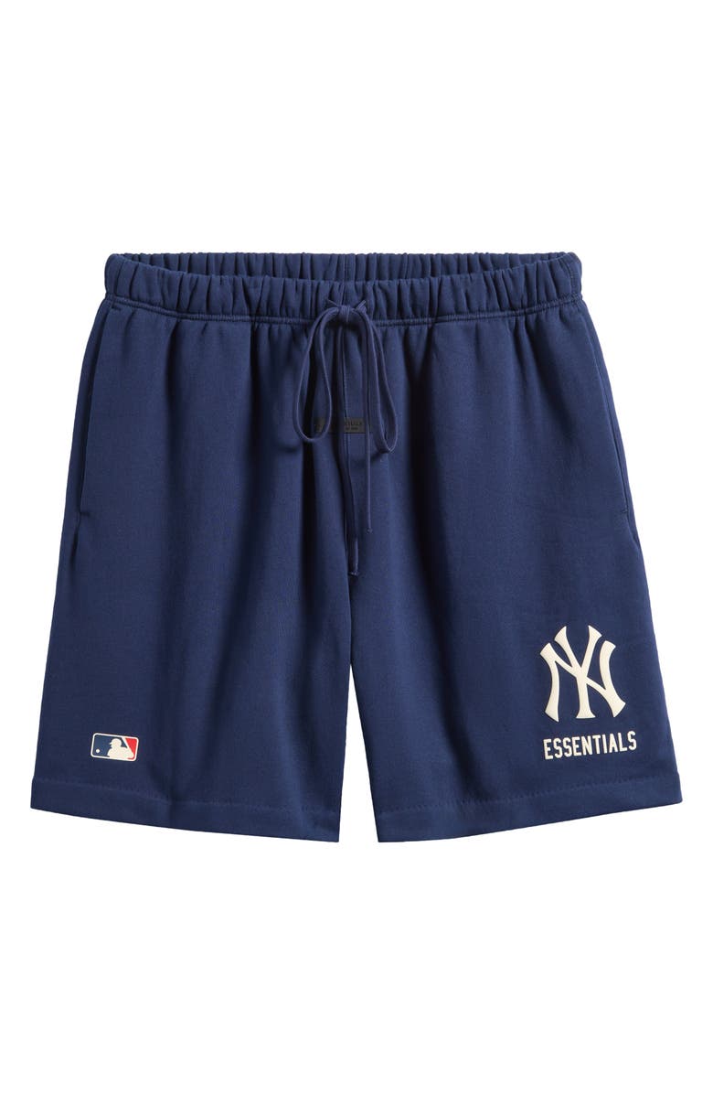 Fear of God Essentials MLB Yankees Classic Fit Cotton Graphic Sweat Shorts, Alternate, color, Midnight Navy