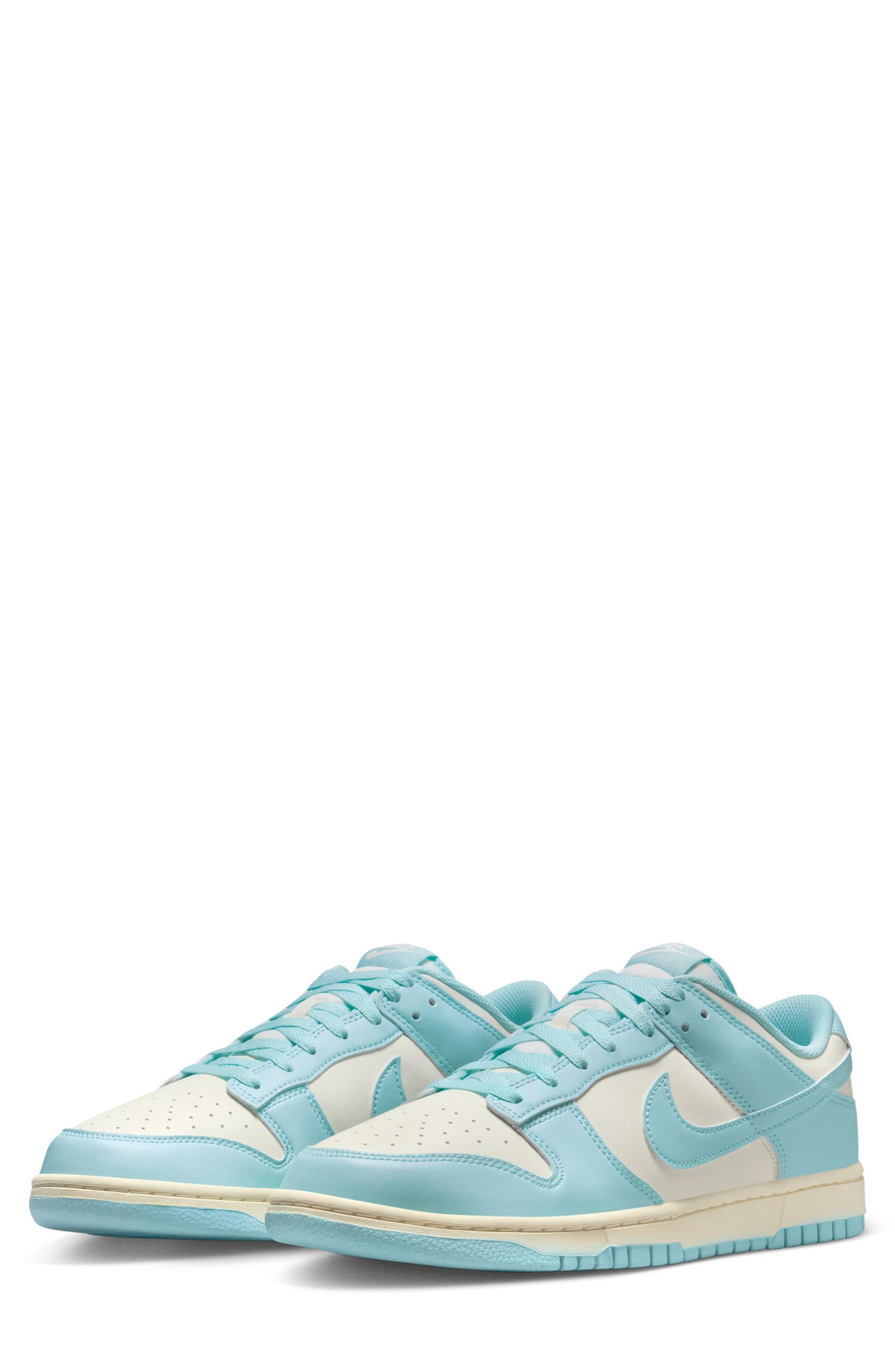  Pale Ivory/ Glacier Blue