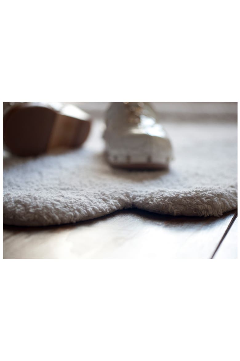 Wings Rug, Alternate, color, SILHOUETTE WINGS