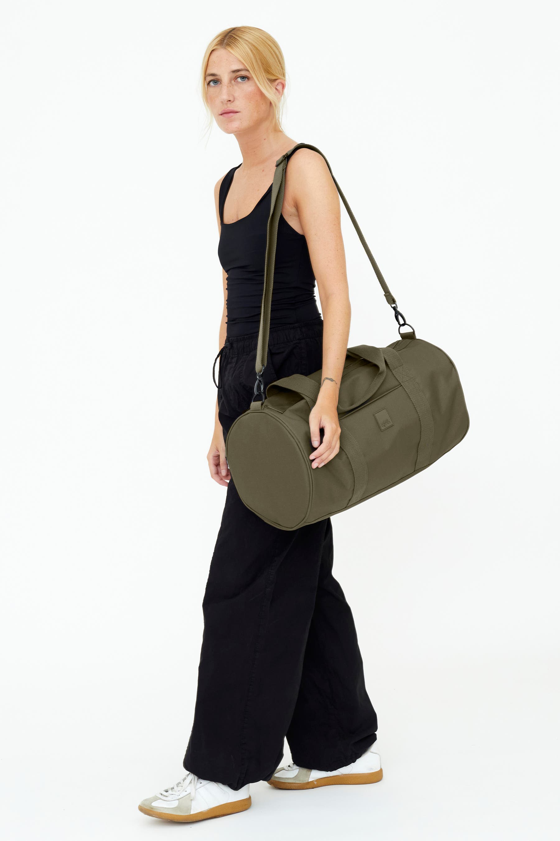 Everyday Gym Bag, Alternate, color, OLIVE