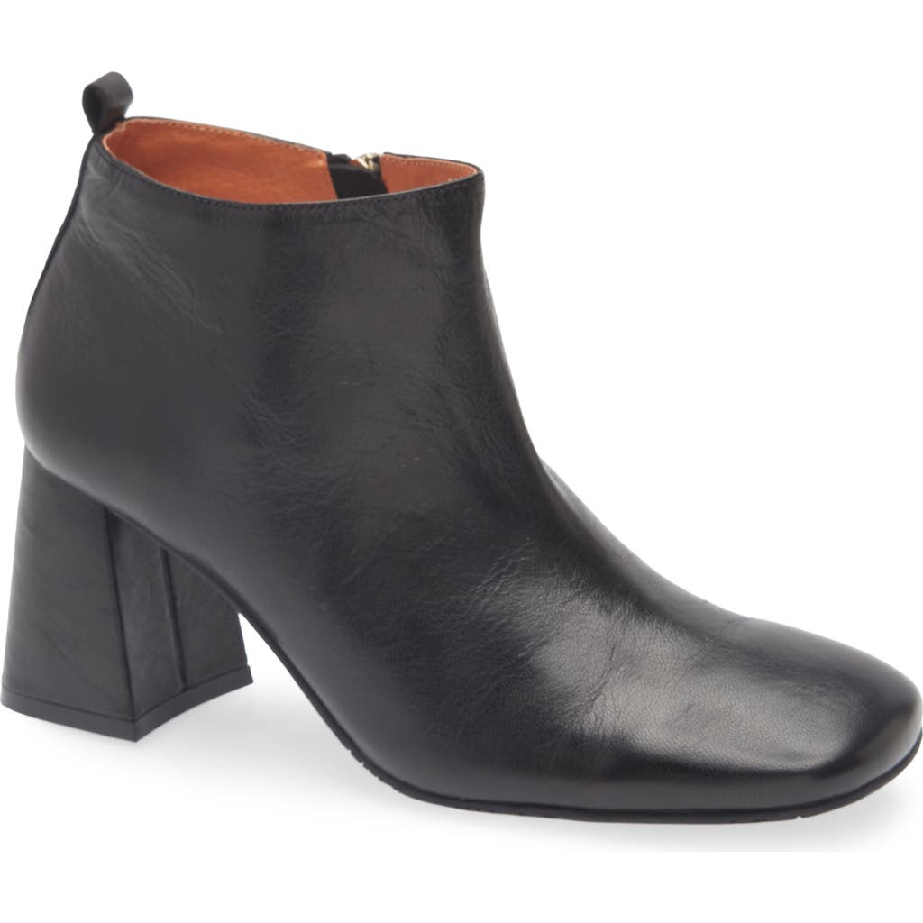 Chocolat Blu Hilla Block Heel Bootie In Black Leather