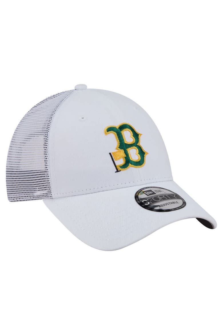 Men's New Era  White Boston Red Sox Flag 9FORTY Trucker Adjustable Hat, Alternate, color, White