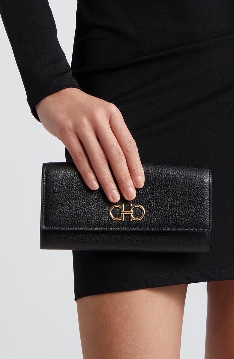 FERRAGAMO Gancini Soft Wallet on Chain, Alternate, color, Nero