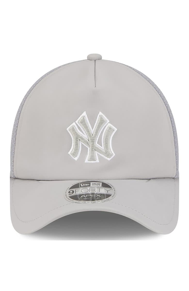 New Era Men's New Era Gray New York Yankees 2026 Batting Practice Apex 9FORTY Adjustable Trucker Hat, Alternate, color, Gray
