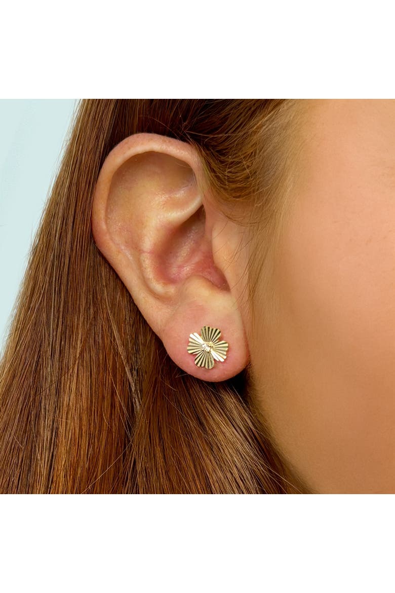 Fluted Gold Four Leaf Clover Stud Earrings, Alternate, color, Gold