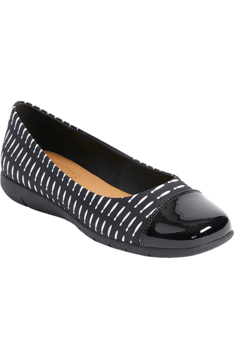 Comfortview The Fay Slip On Flat, Main, color, Black And White